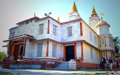 Laxmi Narayan Mandir, Bilaspur – The Divine Duo in Marble and Gold