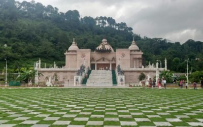 Mohan Shakti Heritage Park – The Living Canvas of India’s Spiritual Soul