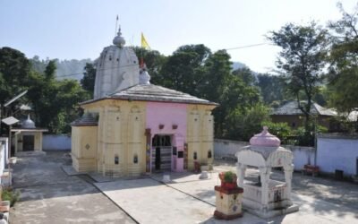 Murli Manohar Temple – The Flute That Turned and the King Who Believed
