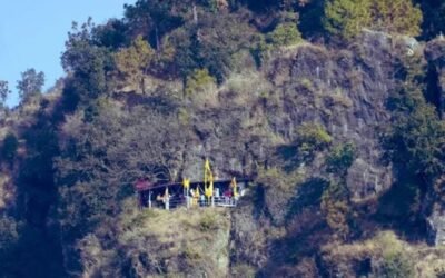 Shiv Dhank Temple, Solan – The Cave of Echoes and Eternal Flame