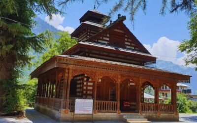 Siyali Mahadev Temple – The Whispering Cedar Shrine of the Swayambhu Shiva