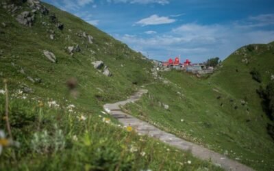 Dainkund Peak Trek – The Singing Hill of Dalhousie