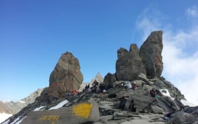 Shrikhand Mahadev Trek – A Vertical Pilgrimage to Shiva’s Throne